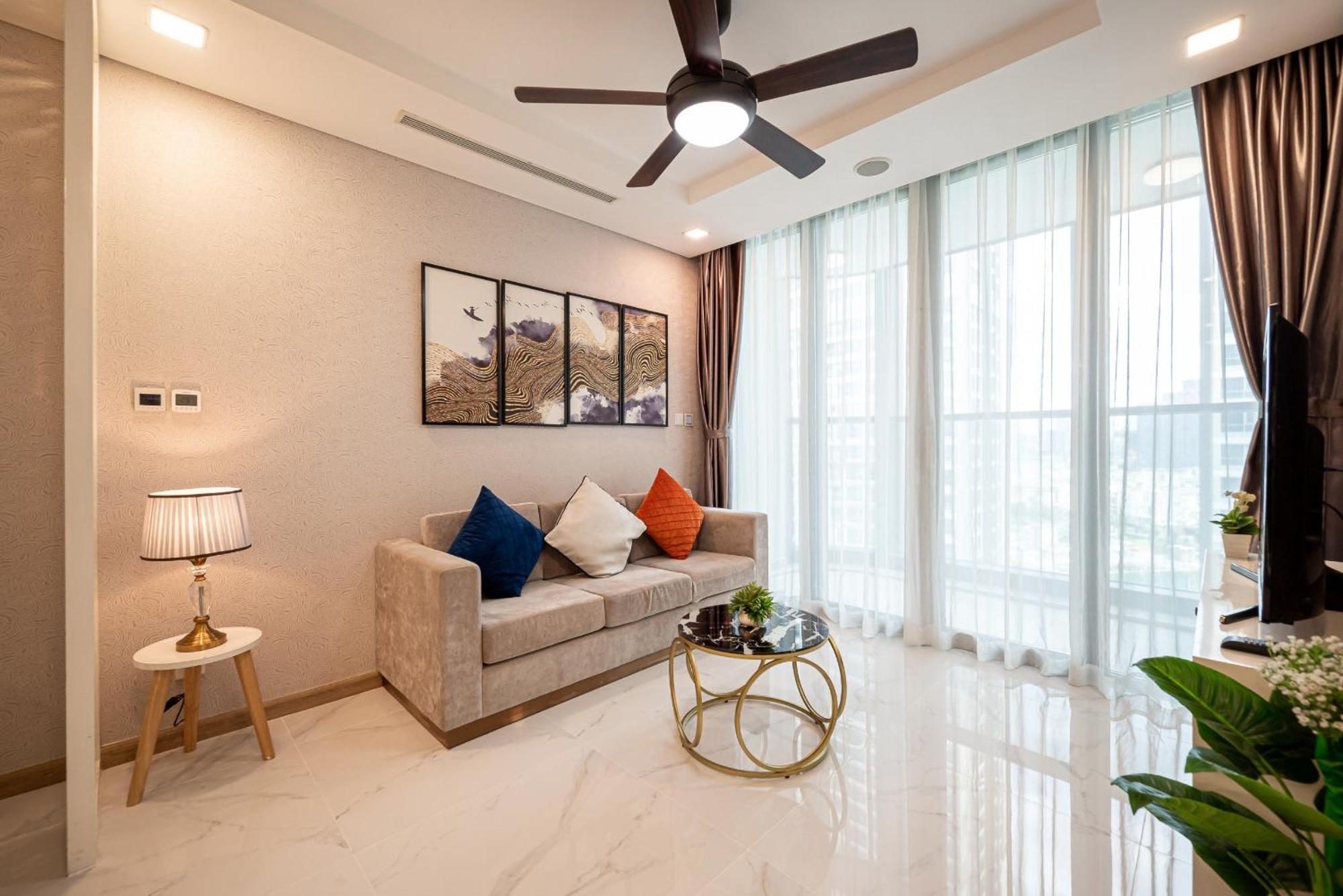 Urban Heights Rentals Landmark 81 Ho Chi Minh City Exterior photo
