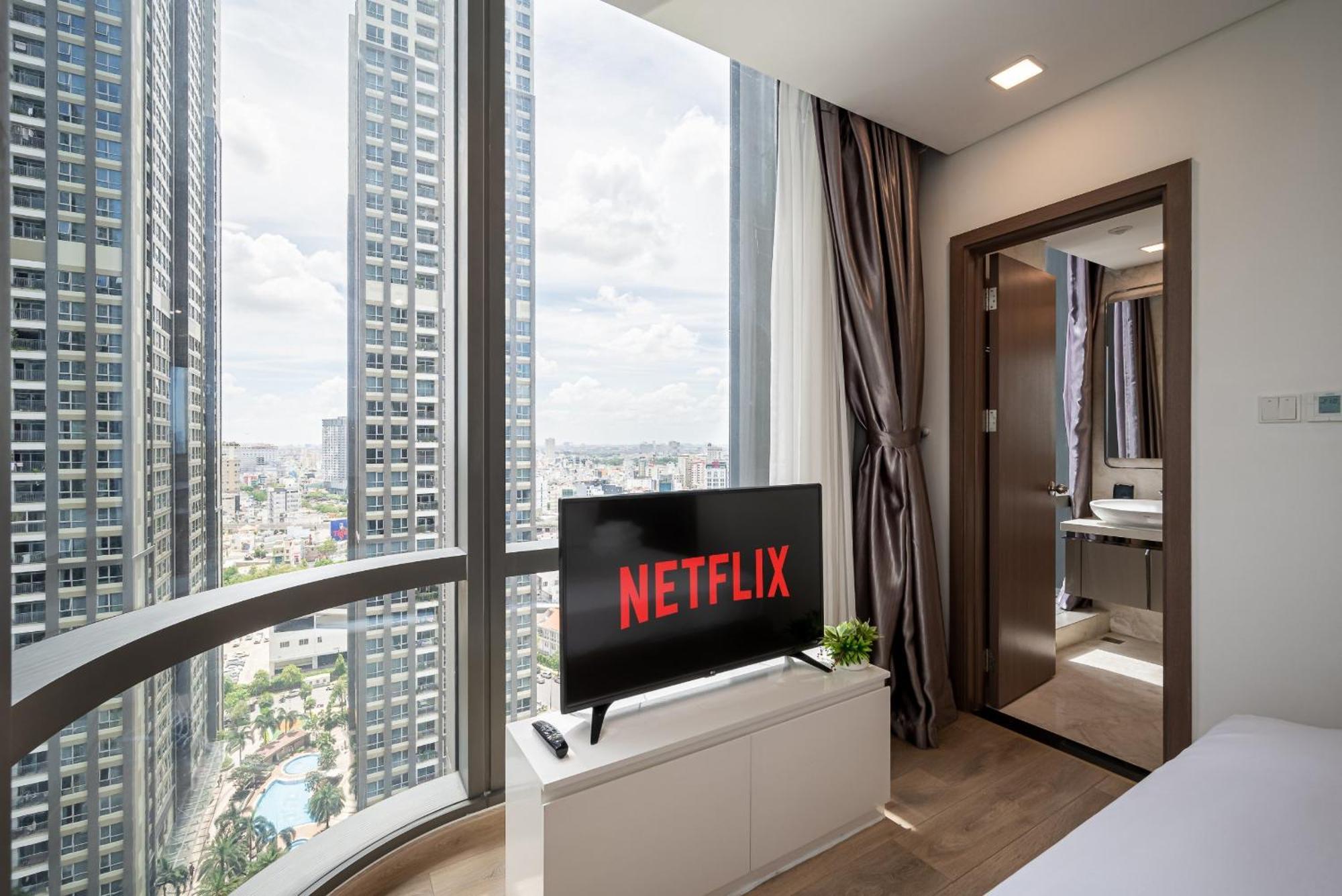 Urban Heights Rentals Landmark 81 Ho Chi Minh City Exterior photo
