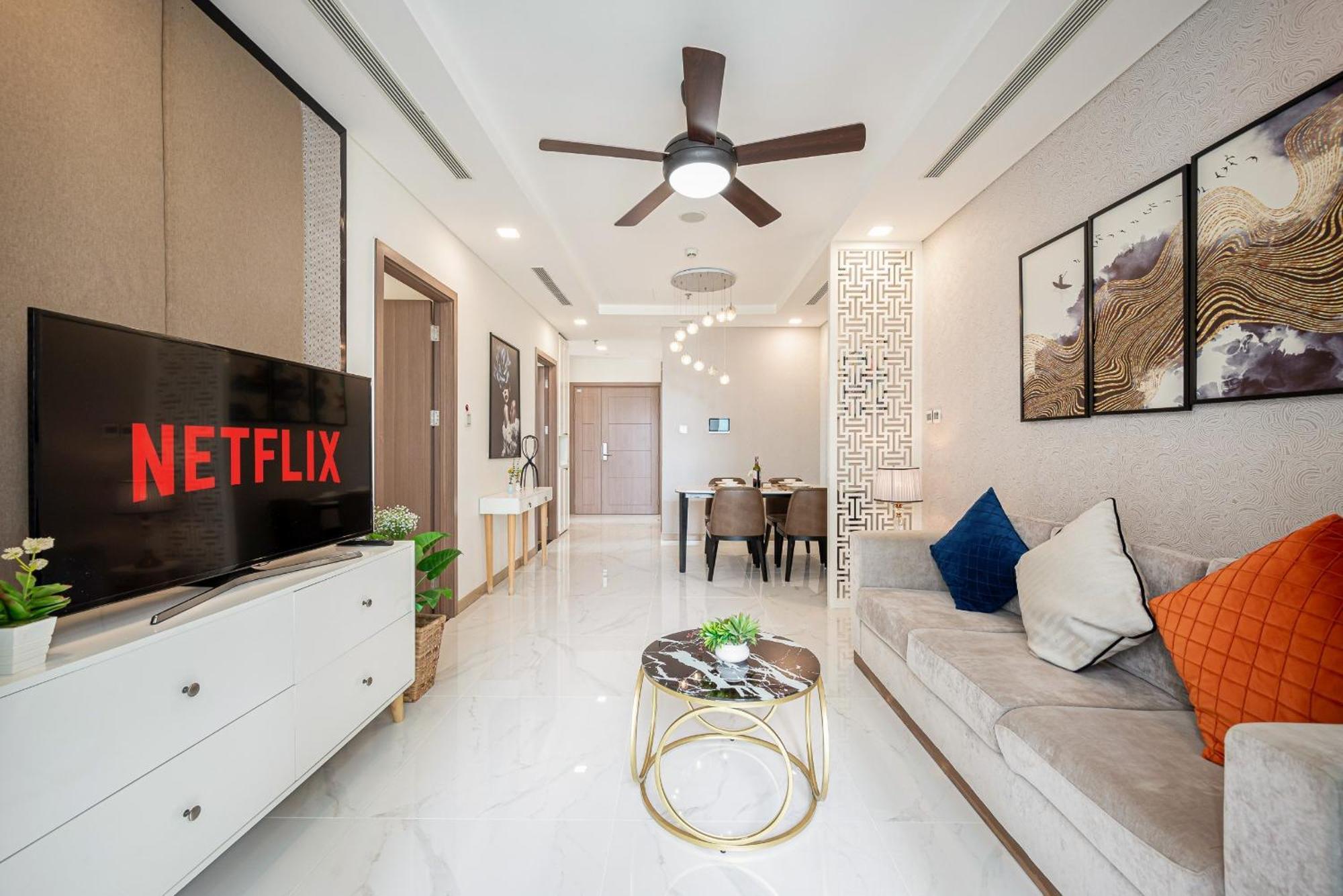 Urban Heights Rentals Landmark 81 Ho Chi Minh City Exterior photo
