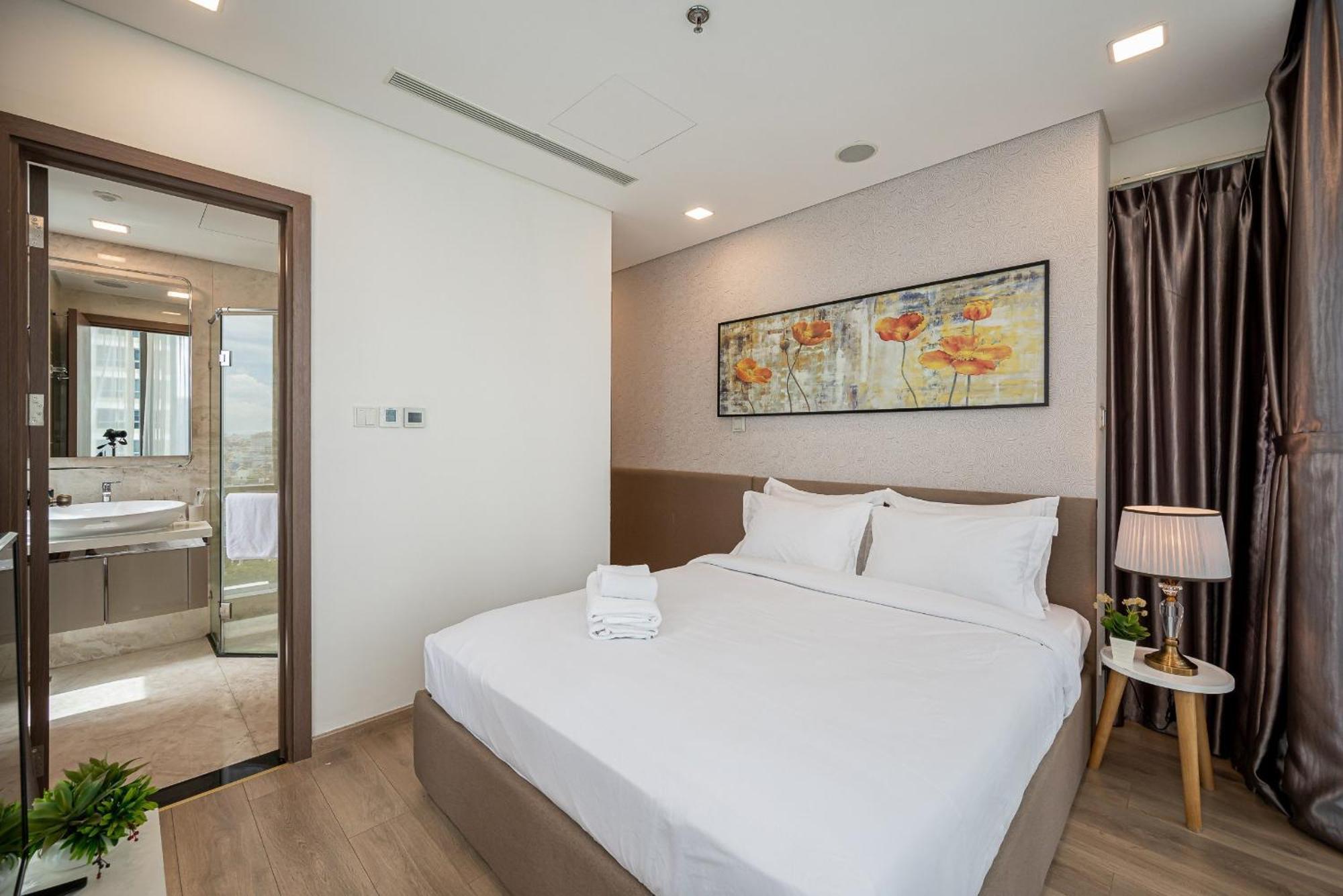 Urban Heights Rentals Landmark 81 Ho Chi Minh City Exterior photo