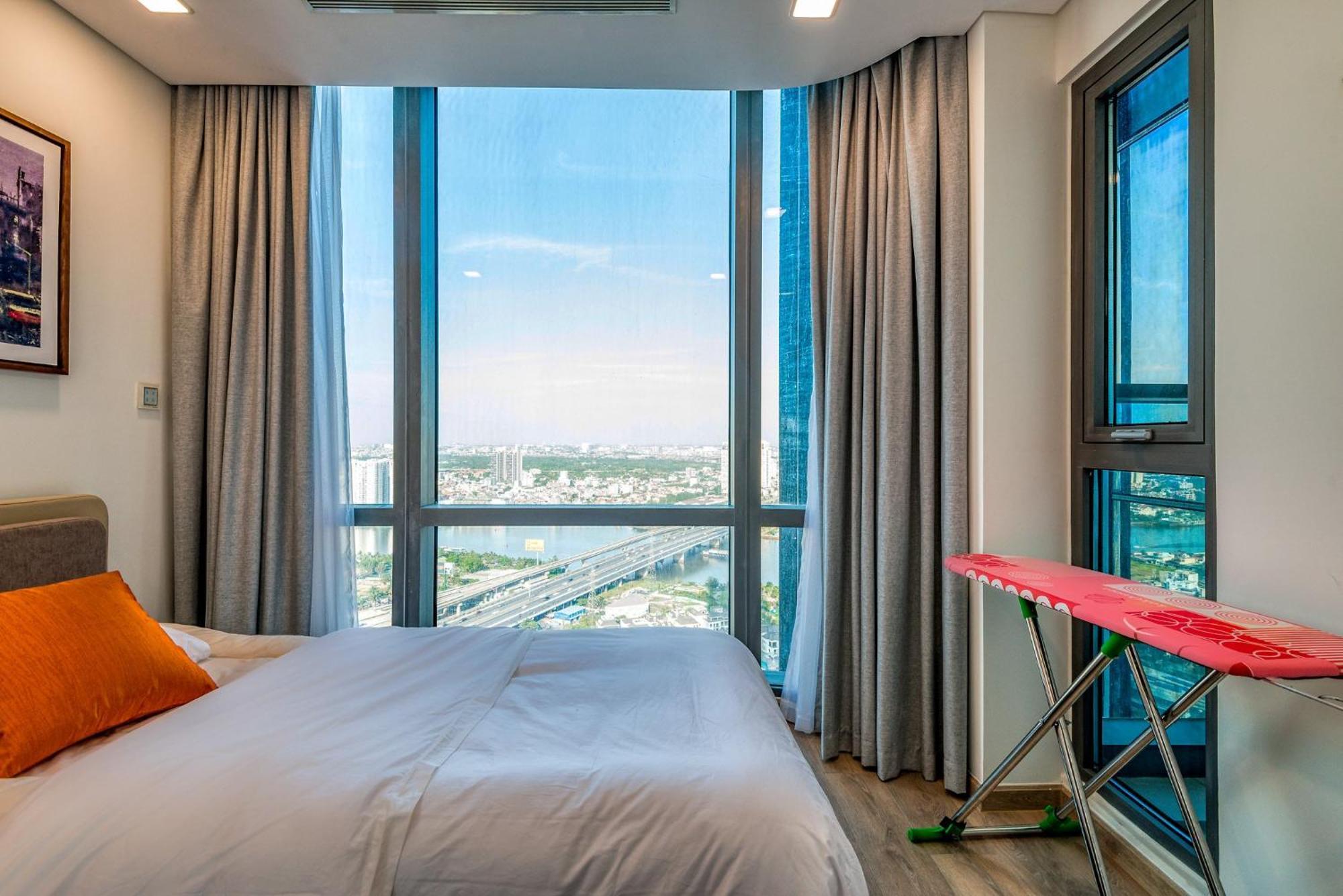 Urban Heights Rentals Landmark 81 Ho Chi Minh City Exterior photo