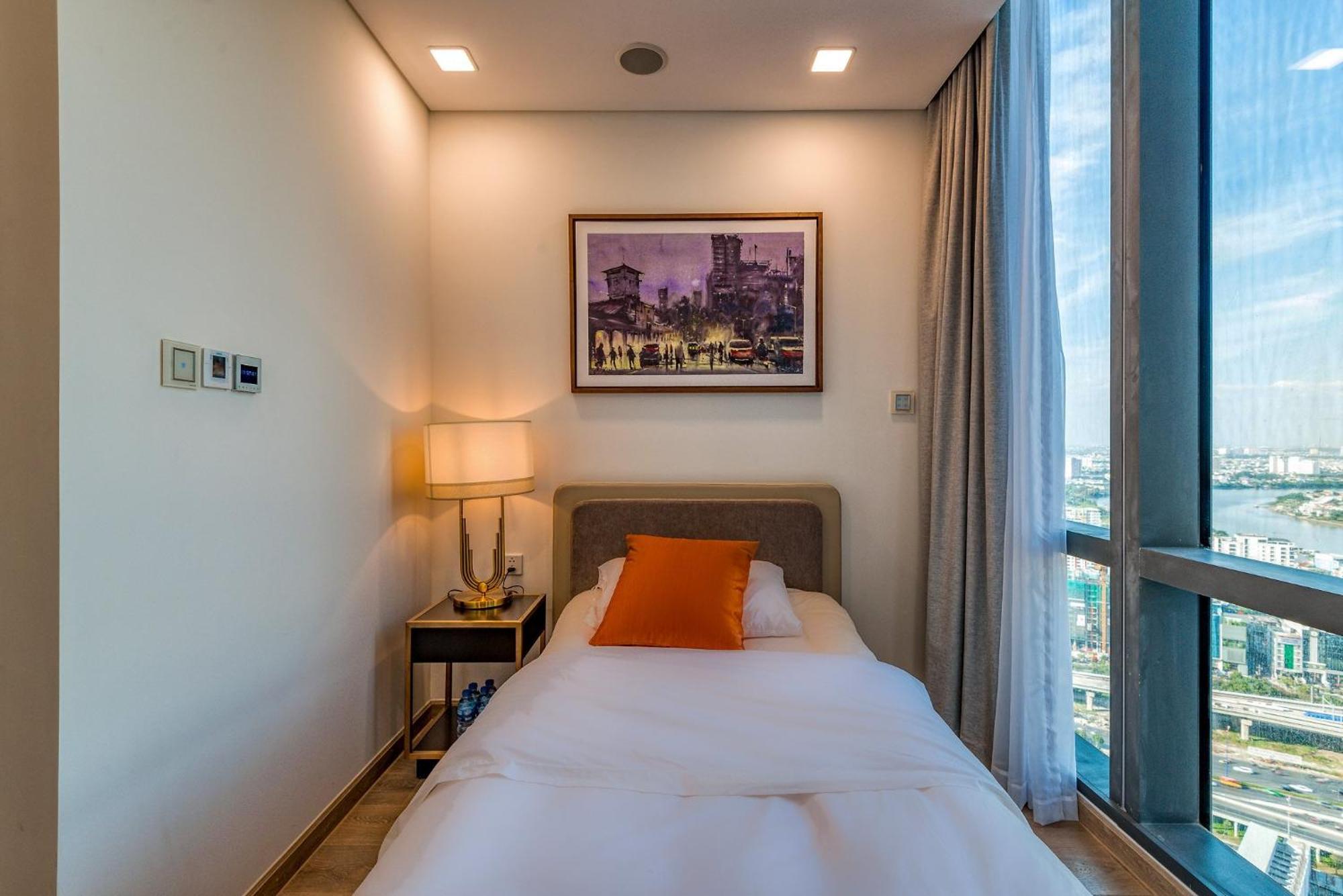 Urban Heights Rentals Landmark 81 Ho Chi Minh City Exterior photo
