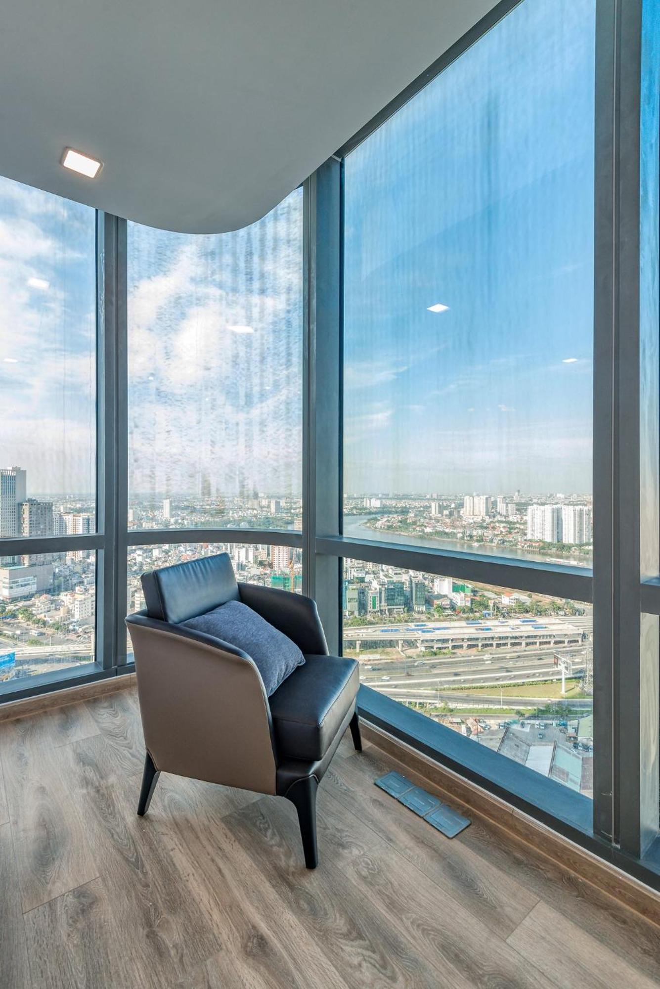Urban Heights Rentals Landmark 81 Ho Chi Minh City Exterior photo